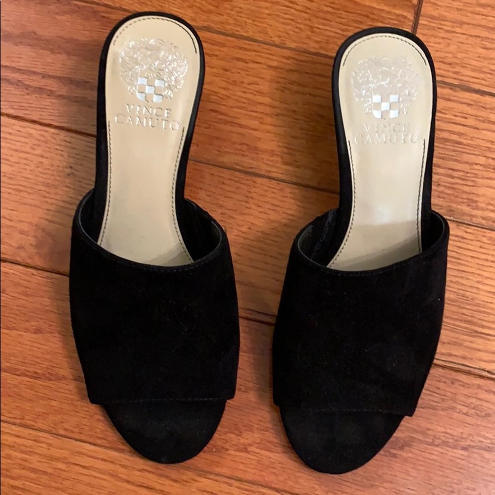 Lightly worn black Vince Camuto sandal